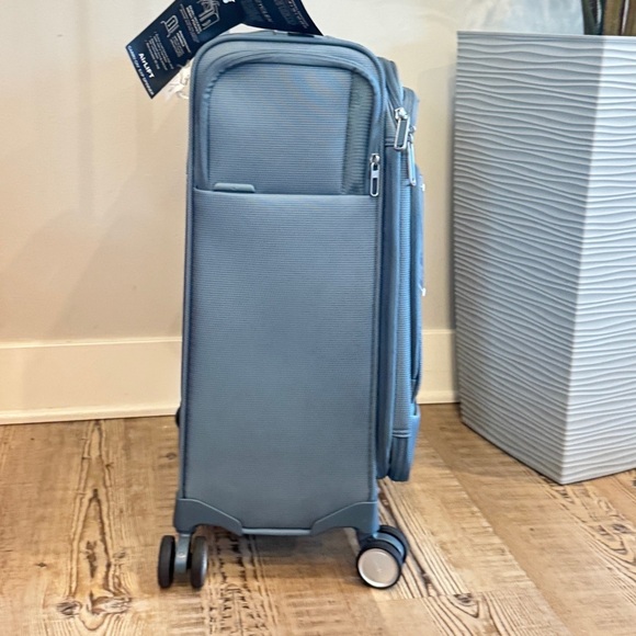 Samsonite UPLIFT SOFTSIDE CARRY-ON SPINNER luggage $380 - Picture 9 of 12